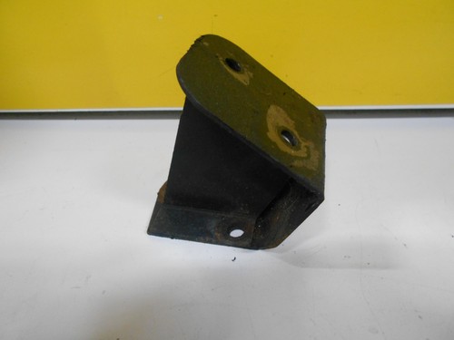 Staffa supporto motore
