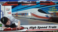 TRENINO ELETTRICO HIGH SPEED TRAIN GIOCATTOLO ANNI 2000 