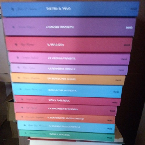 Libri serie voci oriente - 13,