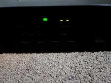 Lettore dischi Kinergetics Kcd-20/si accende/per ricambi o riparazione con telecomando