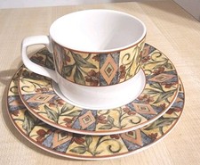 5xRoyal Doulton Everyday tazza