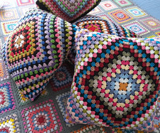 Set di 4 cuscini 40x40 granny fatti a mano misto cotone