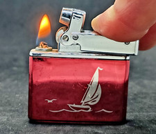 Vecchio accendino a benzina