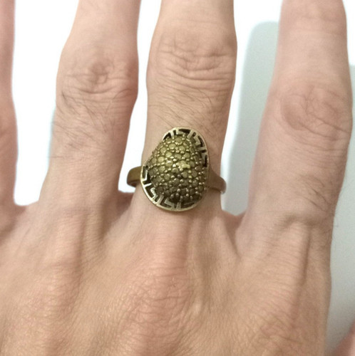 Anello estremamente antico