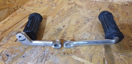 Front footrests left and right - footrests,