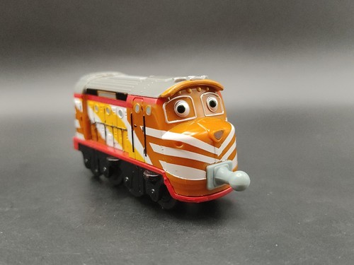 Treno pressofuso tomy - treno,