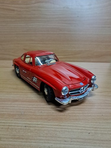 Burago mercedes benz 300 - mercedes,