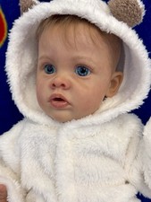 Magnifique bébé(  reborn kit