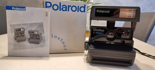 Polaroid onestep closeup anni - closeup,