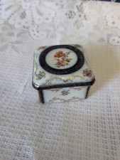 Martinroda Pm Hand Painted With Gold Rim Trinket Box