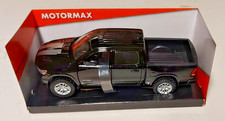 1:24 Dodge RAM 1500 Crew Cab