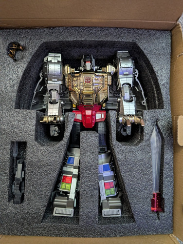 Transformers masterpiece scale - masterpiece,
