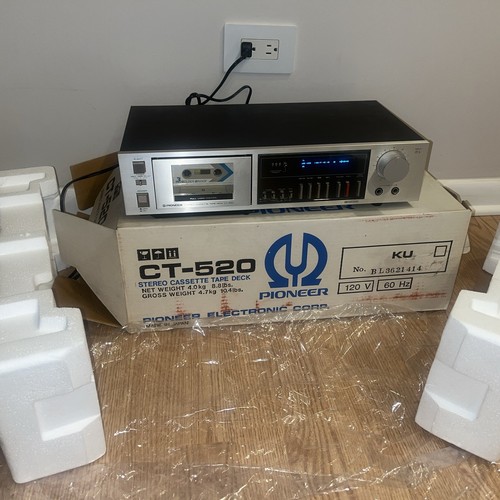 Pioneer cassette tape deck - cassette,