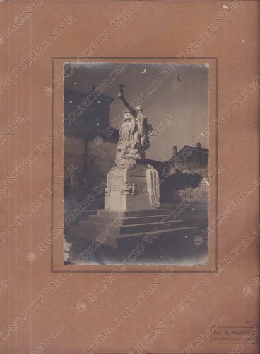Corte frati monumento ai - frati,
