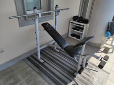 Panca palestra multifunzione + 1 bilanciere + 2 manubri+ pesi 64 Kg