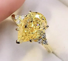 Anello Diamante Giallo Naturale Forma Pera Certificato 4,00 Ct VVS1 Finitura Oro Giallo