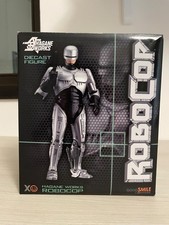 ACTION FIGURE di Robocop in metallo