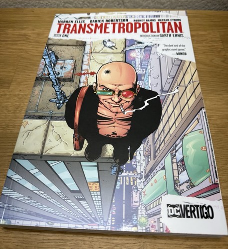 Transmetropolitan book - book, 1