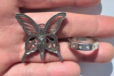 Pendente a farfalla Rebecca e anello fedina - acciaio e diamanti