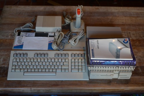 Pacchetto computer commodore - computer,