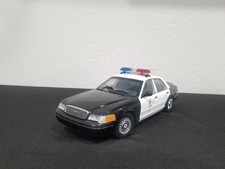AUTOART FORD CROWN VICTORIA