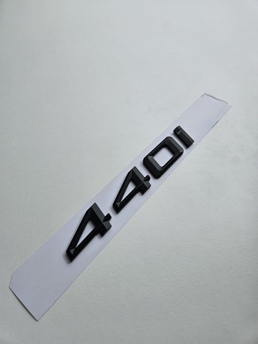 440i emblema nero opaco