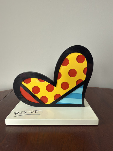 Romero britto scultpure - romero,