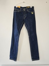 Jeans uomo stile skater