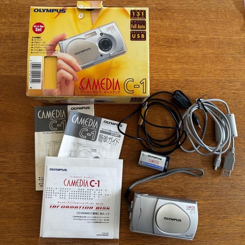 Fotocamera digitale compatta