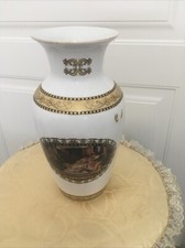 Vaso in Porcellana Stile Belle