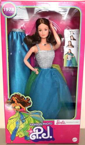 Barbie 2023 firma etichetta