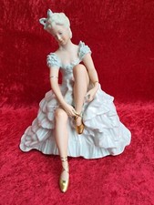 Figura Di Porcellana