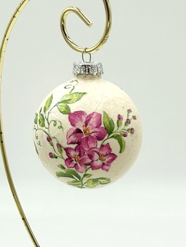 Ornamento decoupage floreale