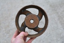 Vecchia ruota vintage ghisa - vintage,