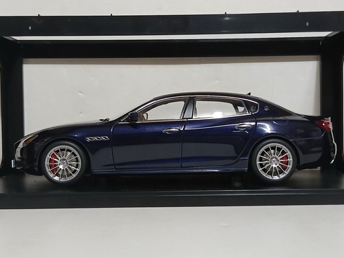 Autoart maserati - 1/18,