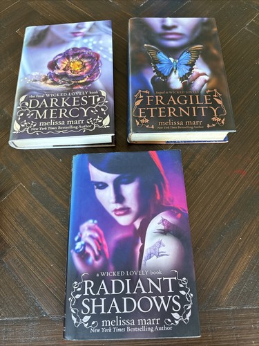 Wicked lovely book - 3, by