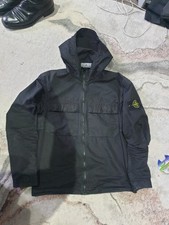 Giacca sopra camicia capo