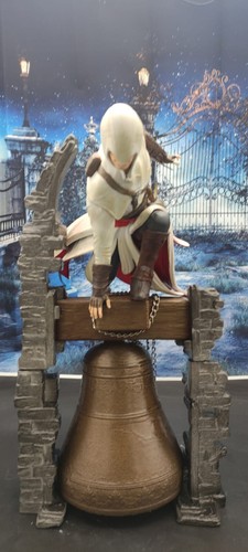 Ezio auditore action figure - auditore,