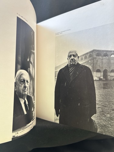 Chirico com a - , di