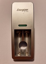 Caricabatterie Energizer (CH2PC2-EU) per batterie stilo AA e ministilo AAA