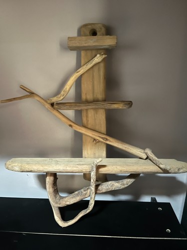 Mensola decorativa realizzata