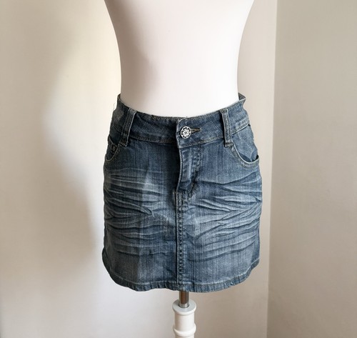 Minigonna jeans slavato con