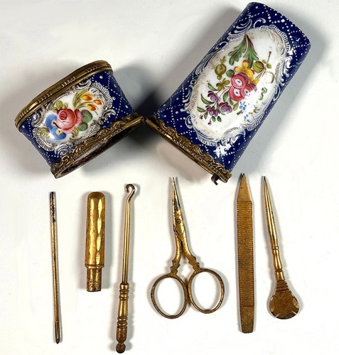 Antica custodia smaltata - , a