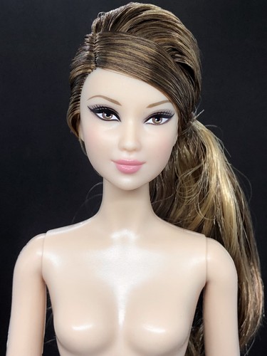 2015 the barbie look doll - look,