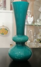 Vaso in Vetro Opalino Incamiciato Colore Verde Petrolio