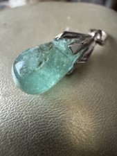 Ciondolo In Oro 18 Kt E Smeraldo Cabochon Naturale Da 4 Carati 