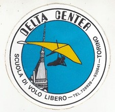 Adesivo DELTA CENTER Scuola di