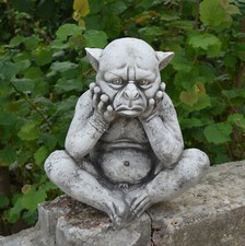 Statua in pietra guardiano del