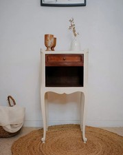 Odile, comodino in legno n
