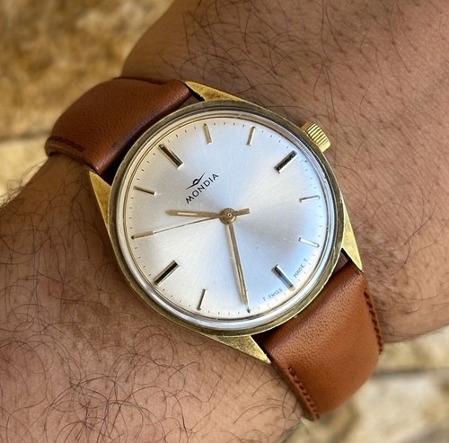 Orologio meccanico svizzero
